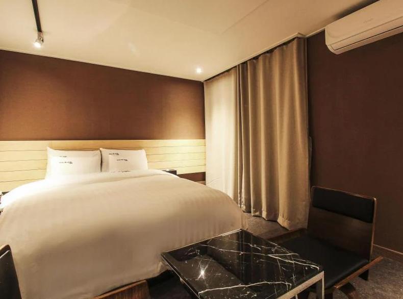 Gangnam Blanc Motel Szöul Kültér fotó